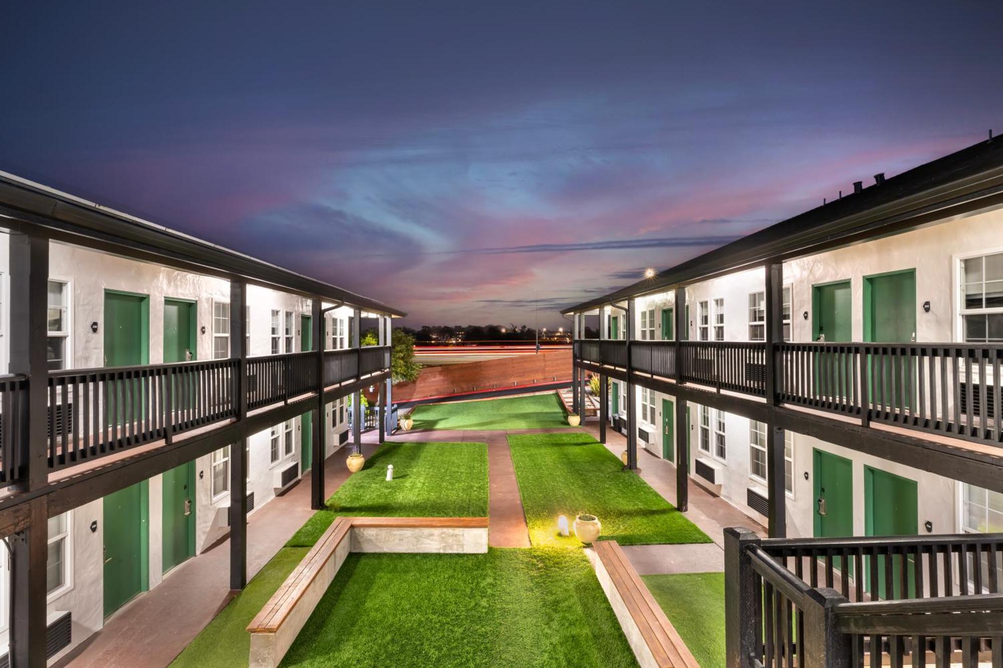 Best Western Marina State Beach Exterior photo